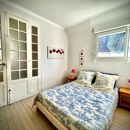 Floria By Tah, Bauloise, Downtown Within Walking Distance Villa *